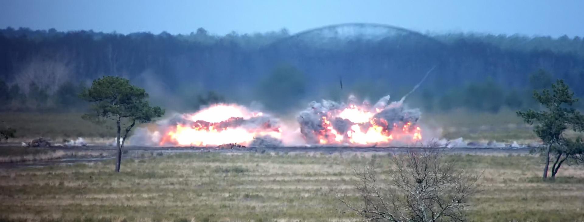 tir simultané de plusieurs bombes.jpg